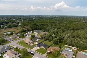 303 Patricia Ln, Fort Walton Beach, FL 32547 - Photo 68