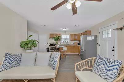 304 N E Street N, Pensacola, FL 32501 - Photo 1