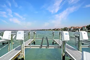 80 Baybridge Dr, Gulf Breeze, FL 32561 - Photo 4