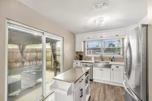 1833 Hunters Path, Fort Walton Beach, FL 32547 - Photo 16