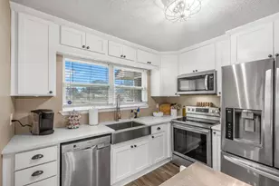 1833 Hunters Path, Fort Walton Beach, FL 32547 - Photo 4