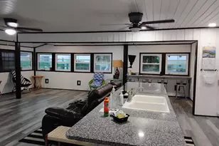 7476 Gulf Blvd, Navarre, FL 32566 - Photo 18