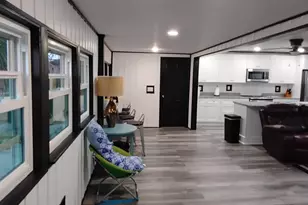 7476 Gulf Blvd, Navarre, FL 32566 - Photo 10