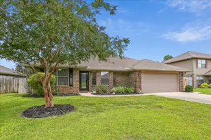 2826 Shoni Dr, Navarre, FL 32566 - Photo 2