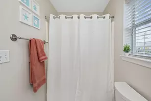 7472 Sunset Harbor Dr, Navarre, FL 32566 - Photo 12