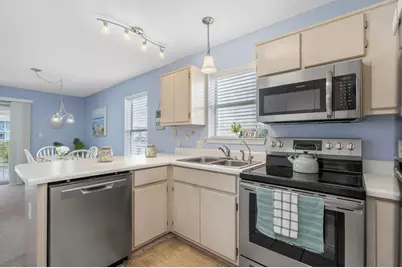 7472 Sunset Harbor Drive #APT 323, Navarre, FL 32566 - Photo 10