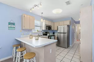 7472 Sunset Harbor Dr, Navarre, FL 32566 - Photo 4