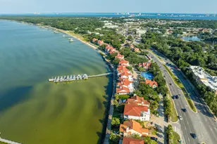 70 Baybridge Dr, Gulf Breeze, FL 32561 - Photo 10