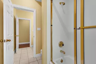 92 Chanteclaire Cir, Gulf Breeze, FL 32561 - Photo 50