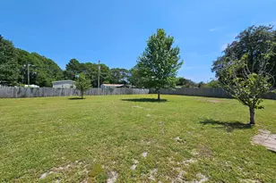 2242 Calle De Cantabria, Navarre, FL 32566 - Photo 26