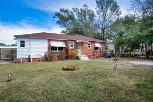 303 SE Gilliland Road SE, Pensacola, FL 32507 - Photo 32