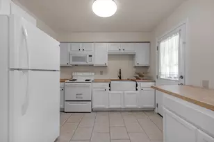 303 SE Gilliland Road SE, Pensacola, FL 32507 - Photo 10