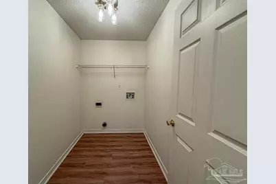 7380 Calle Ln, Navarre, FL 32566 - Photo 12