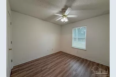 7380 Calle Ln, Navarre, FL 32566 - Photo 20