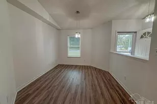 7380 Calle Ln, Navarre, FL 32566 - Photo 4