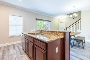 1954 Mooring Dr, Navarre, FL 32566 - Photo 8