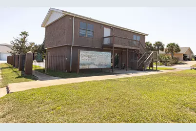 1717 E Smugglers Cove Drive E, Gulf Breeze, FL 32563 - Photo 8