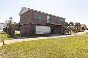 1717 E Smugglers Cove Dr E, Gulf Breeze, FL 32563 - Photo 8