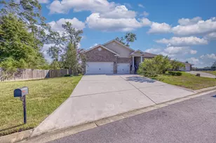 705 Hesed Ct, Cantonment, FL 32533 - Photo 2