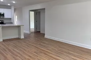 158 W Honeysuckle St W, Defuniak Springs, FL 32433 - Photo 6