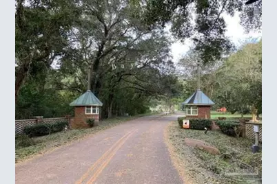 4533 Bayside Drive, Milton, FL 32583 - Photo 8