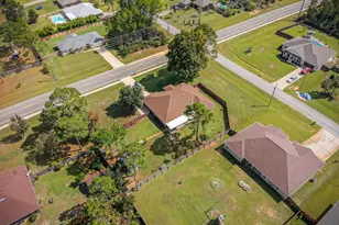 2379 Edgewood Dr, Navarre, FL 32566 - Photo 60