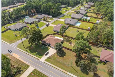 2379 Edgewood Drive, Navarre, FL 32566 - Photo 58