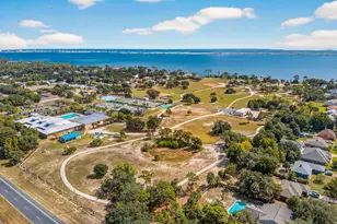 2379 Edgewood Dr, Navarre, FL 32566 - Photo 76