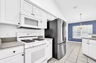 3972 Paradise Bay Dr, Gulf Breeze, FL 32563 - Photo 6