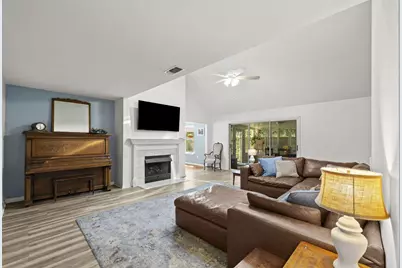 2345 Prytania Circle, Navarre, FL 32566 - Photo 10