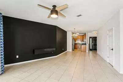 7222 Majestic Boulevard, Navarre, FL 32566 - Photo 8