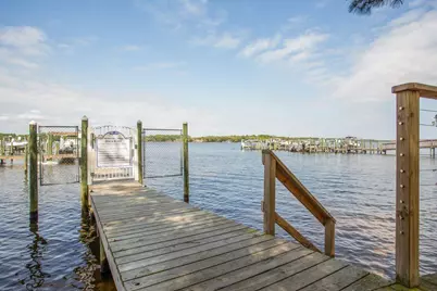 7222 Majestic Boulevard, Navarre, FL 32566 - Photo 48