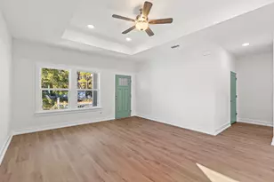 8401 Segura St, Navarre, FL 32566 - Photo 14