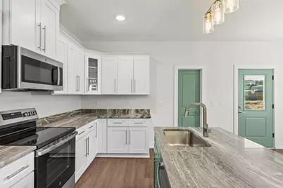 8401 Segura Street, Navarre, FL 32566 - Photo 12