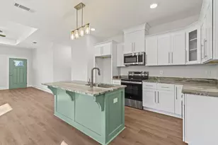 8401 Segura St, Navarre, FL 32566 - Photo 18