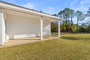 8401 Segura St, Navarre, FL 32566 - Photo 4