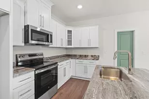 8401 Segura St, Navarre, FL 32566 - Photo 16