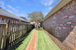 1706 Turkey Oak Dr, Navarre, FL 32566 - Photo 38