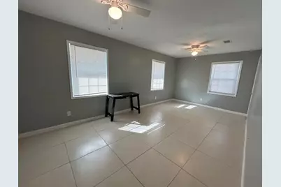 7704 W Gadsden St Street W, Pensacola, FL 32506 - Photo 18