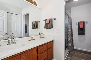 1328 Tiger Ln, Gulf Breeze, FL 32563 - Photo 16