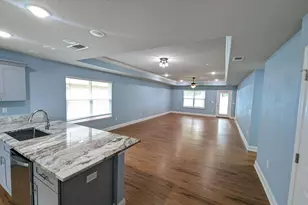 2266 Paloma St, Navarre, FL 32566 - Photo 2