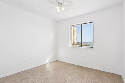 8460 Gulf Boulevard #301, Navarre, FL 32566 - Photo 12