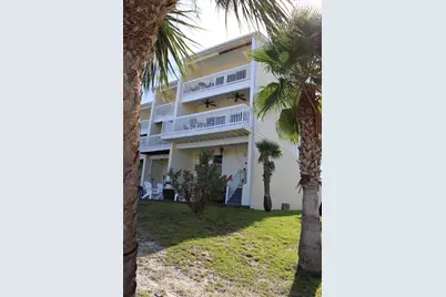 1440 Paradise Point Drive #UNIT 6, Navarre, FL 32566 - Photo 10