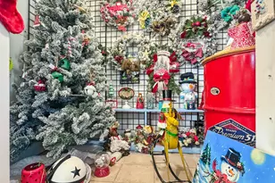 8460 Gulf Blvd, Navarre, FL 32566 - Photo 1