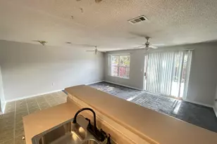 136 Noblat Dr, Mary Esther, FL 32569 - Photo 4