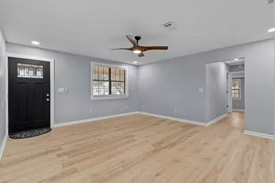 5968 Capitol Drive, Gulf Breeze, FL 32563 - Photo 12