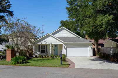 402 Bayshore Drive, Pensacola, FL 32507 - Photo 8