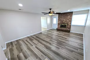 35 Solar St, Mary Esther, FL 32569 - Photo 2