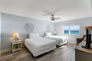 1600 Via De Luna Dr, Pensacola Beach, FL 32561 - Photo 12