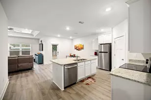 1997 Noleka Ct, Navarre, FL 32566 - Photo 8